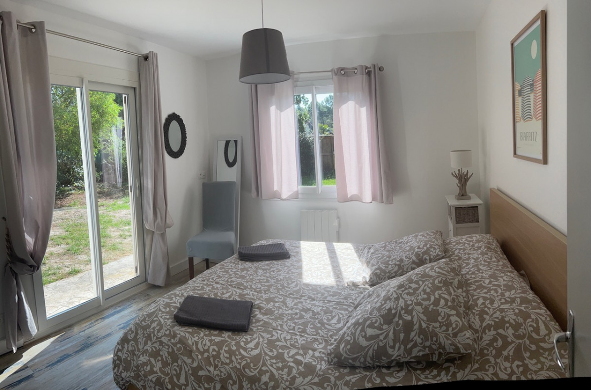 16. chambre 2 biarritz pano 2023 - © Chaume Gaultier 16. chambre 2 biarritz pano 2023