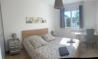 20. Chaume Gaultier chambre 5 ponton pano bureau lits faits serv 2023