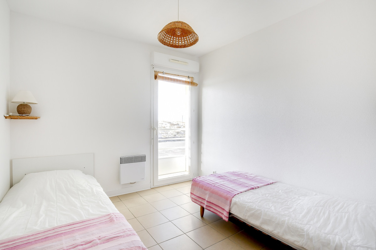 MEERO_1004_photo-30139-002