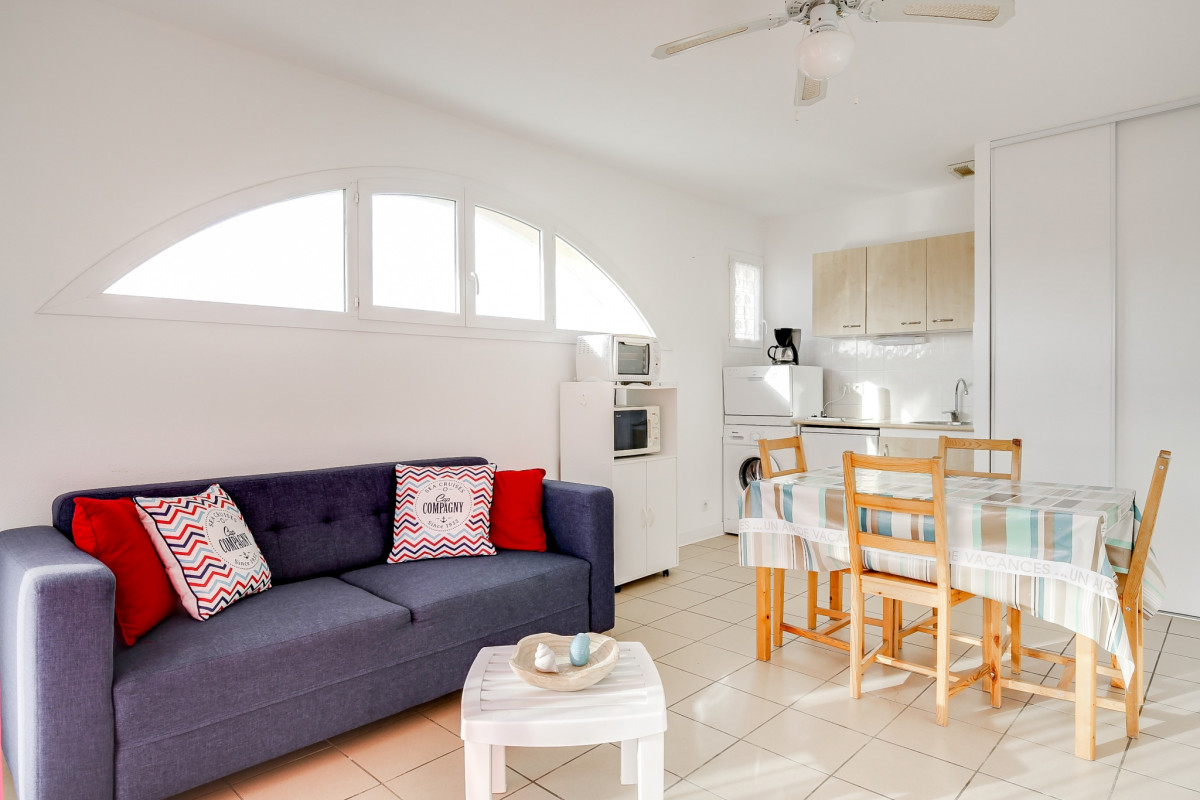 MEERO_1010_photo-30139-008