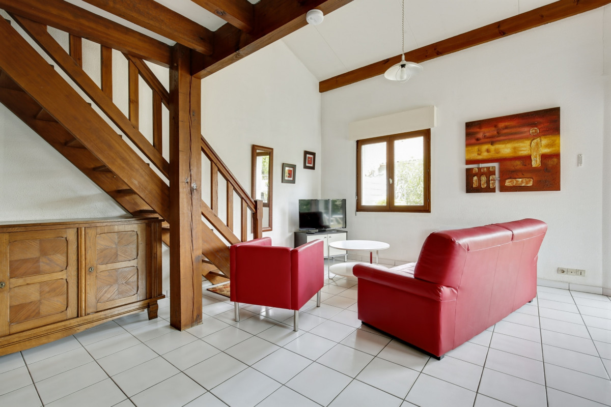 Meero-bracket_004__27153886__32929259__32929966__32932254 Meero-bracket_004__27153886__32929259__32929966__32932254