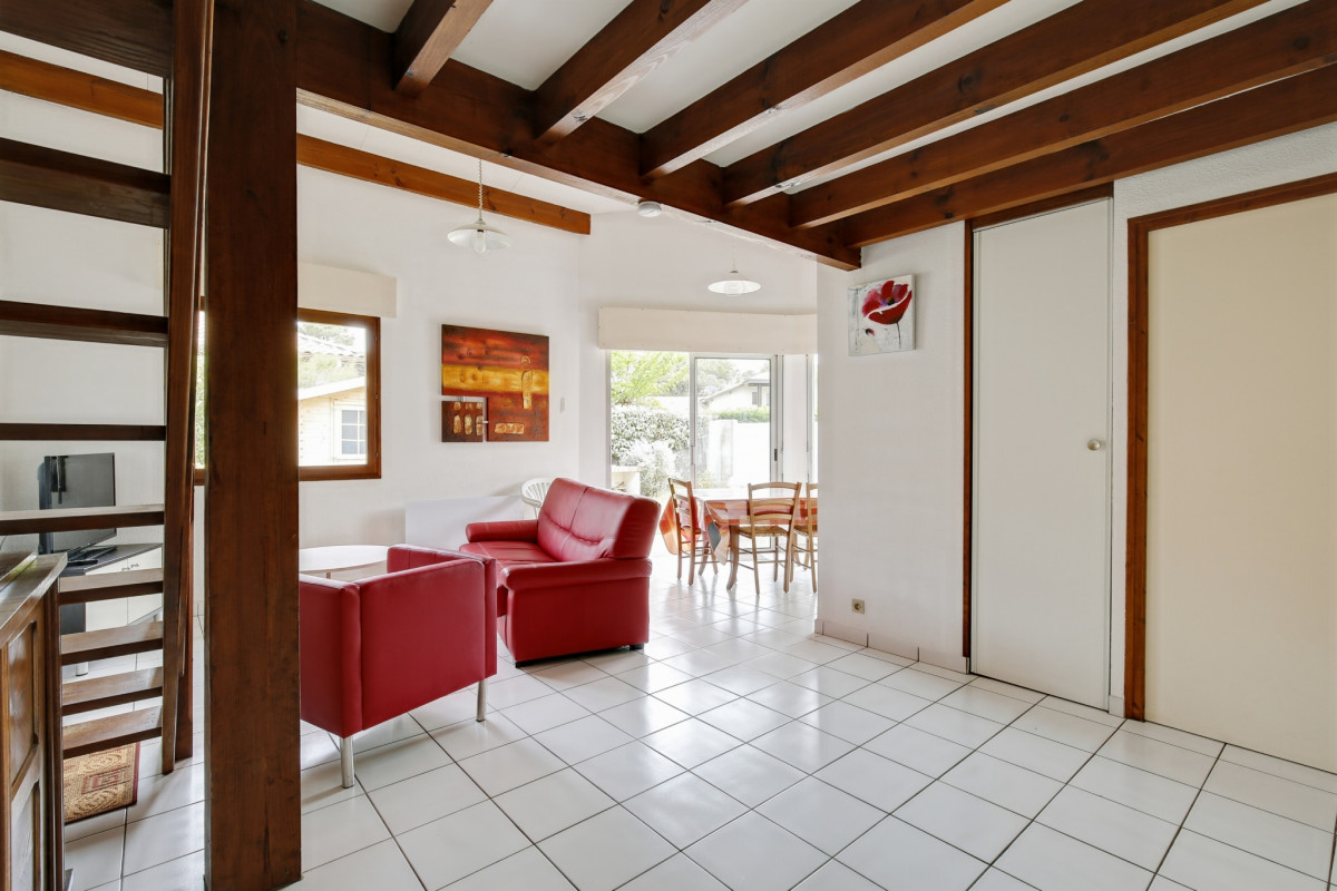 Meero-bracket_011__27153886__32929249__32929303__32932252 Meero-bracket_011__27153886__32929249__32929303__32932252