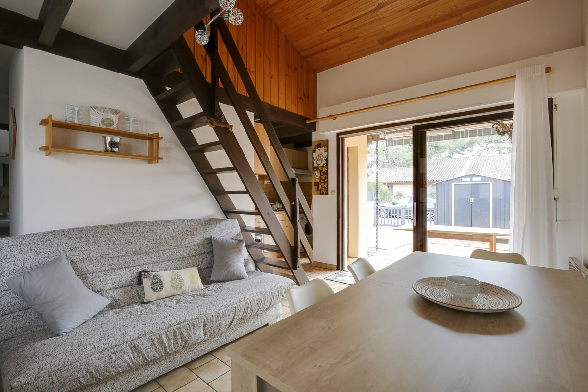 Meero-photo-83837141-007 Meero-photo-83837141-007