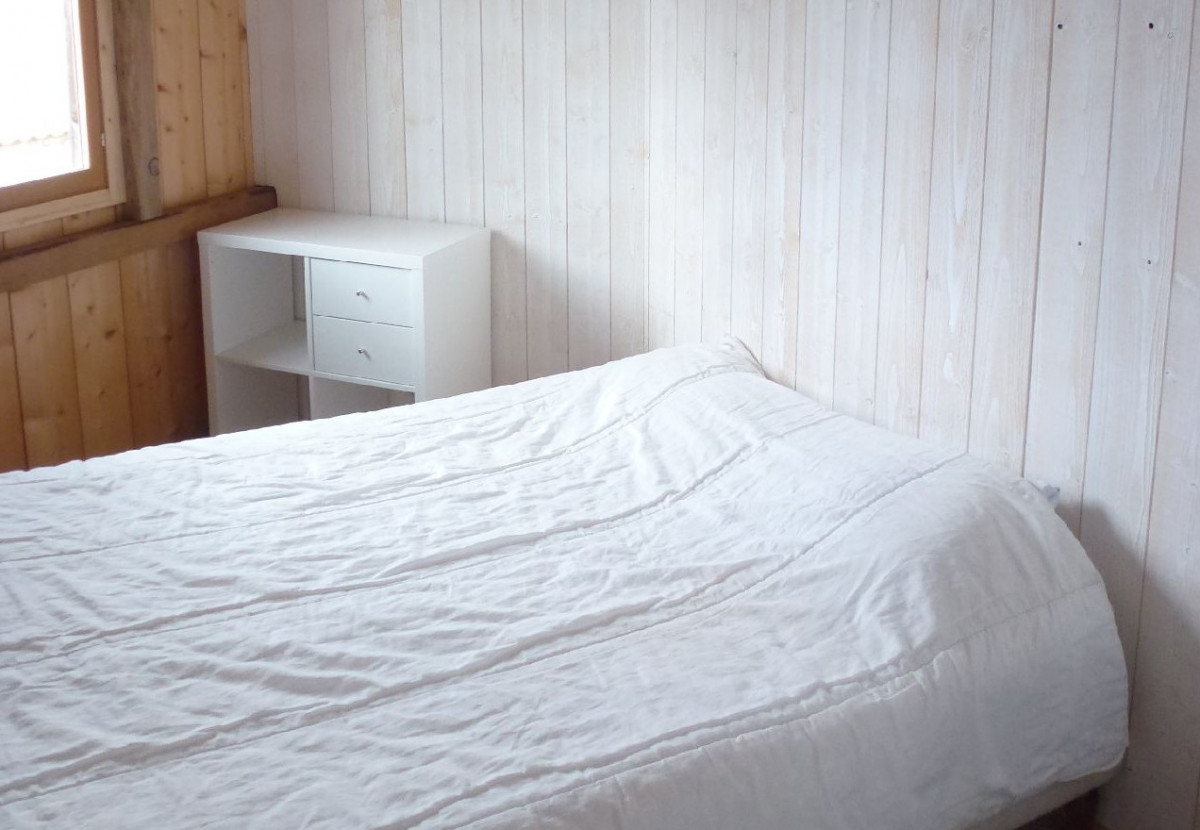 Moreau-Sanguinet-meublé-grange chambre - © Moreau Moreau-Sanguinet-meublé-grange chambre