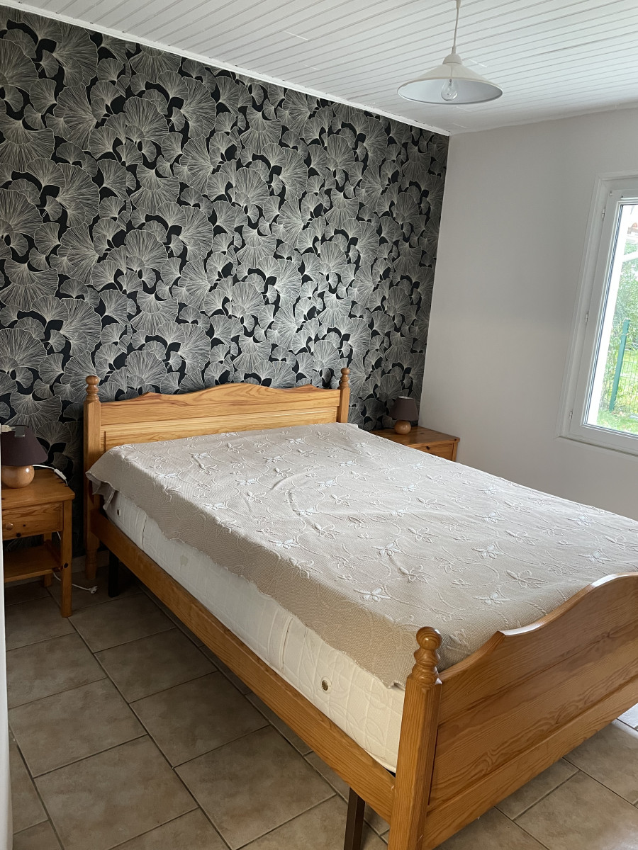 SENTENAC chambre verte