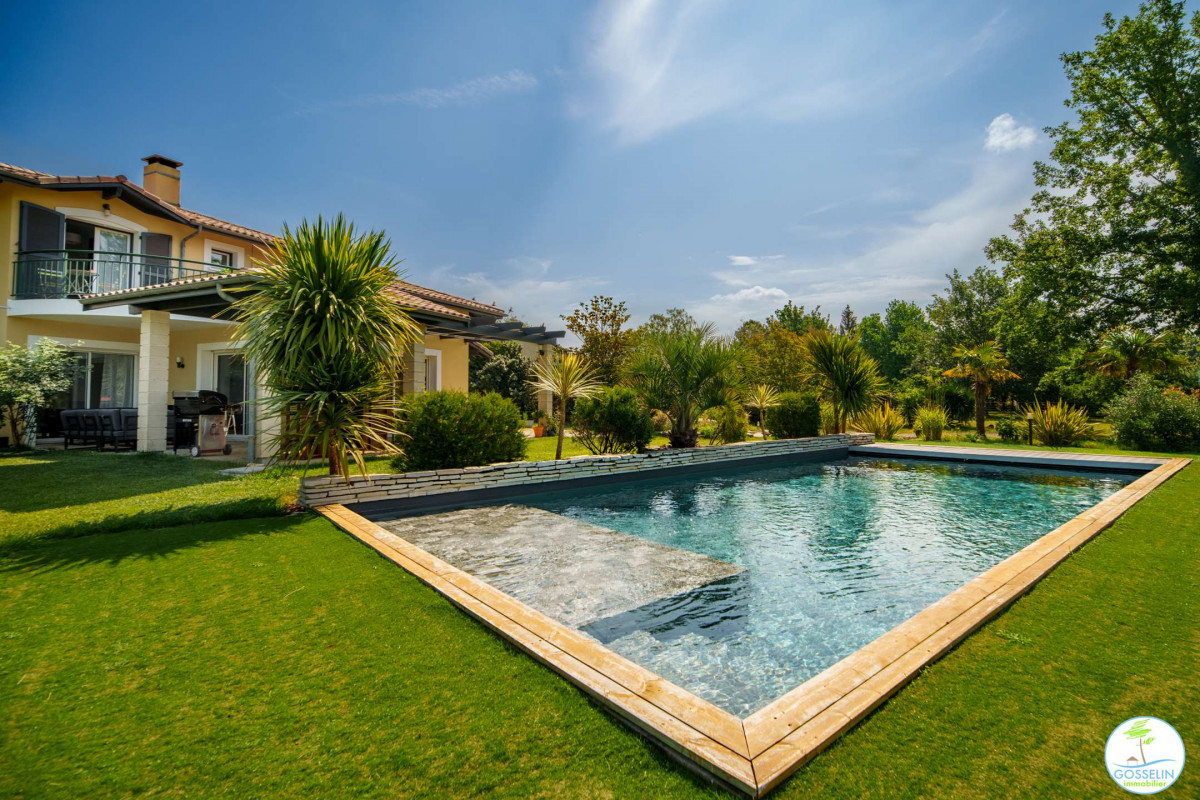 _clients_024060003_photos_135x_9905889