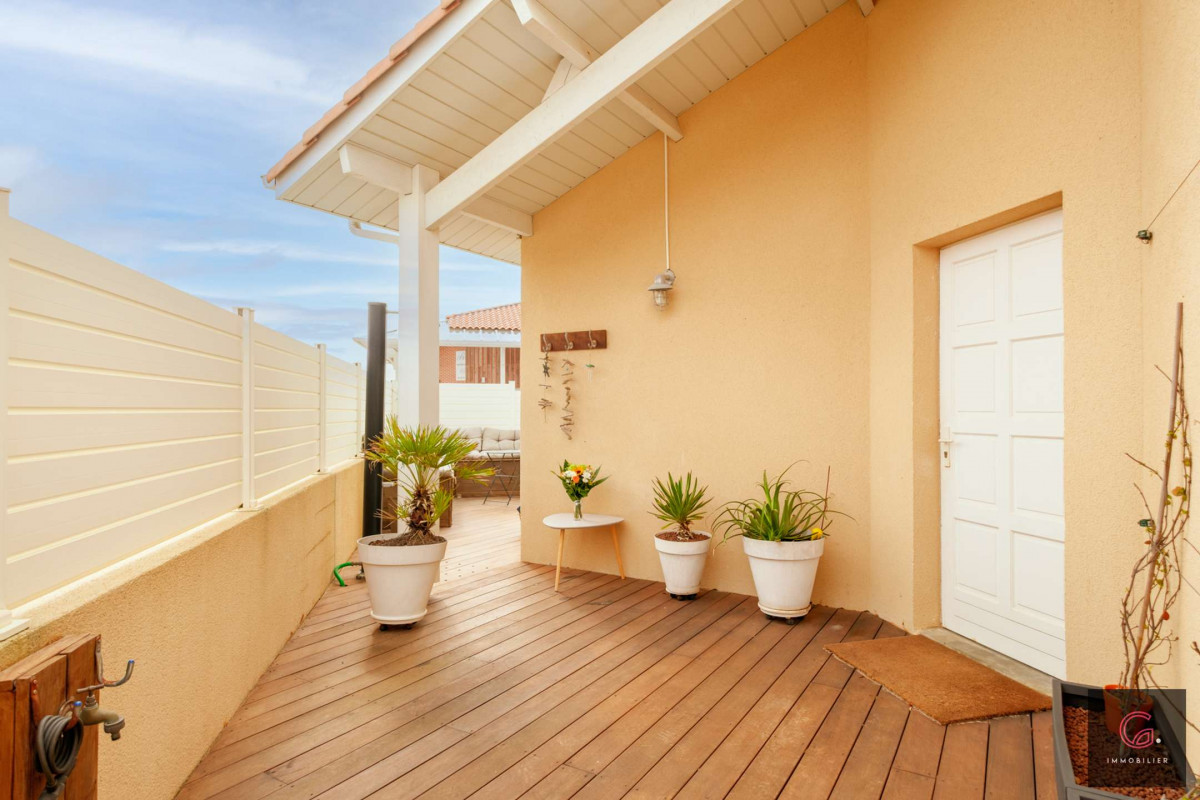 _clients_024060003_photos_178h_9859763