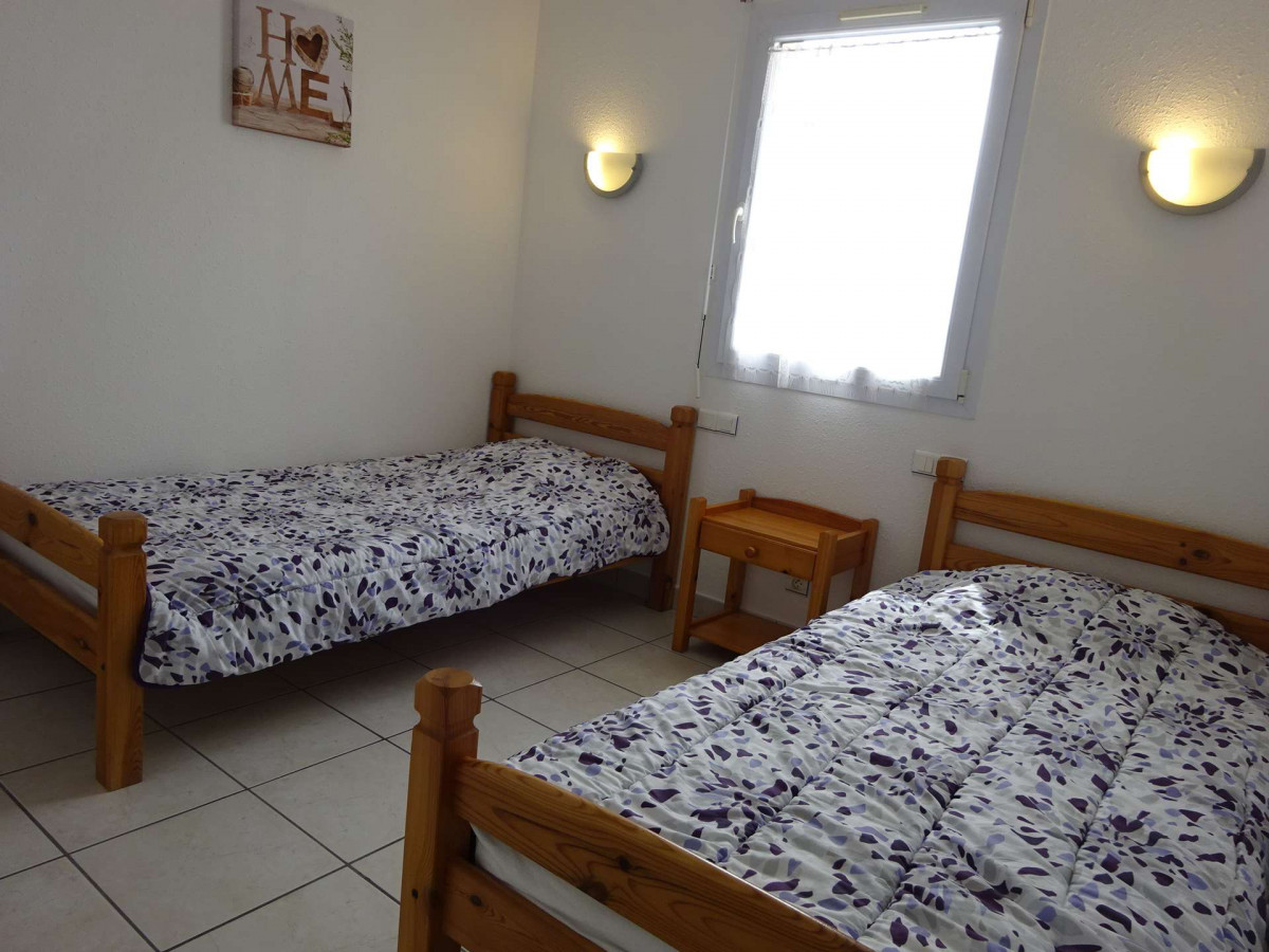 _clients_024060005_photos_703i_9986422