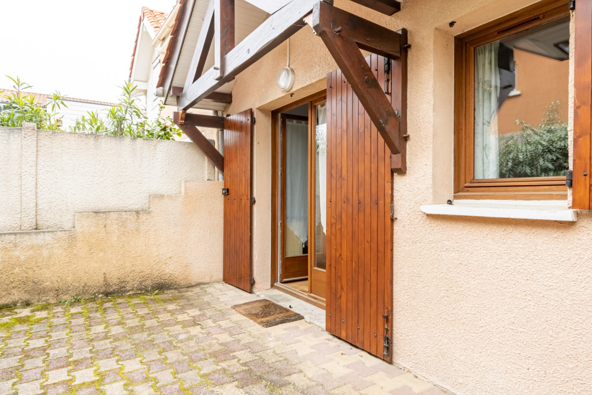 media-02874541-006 media-02874541-006