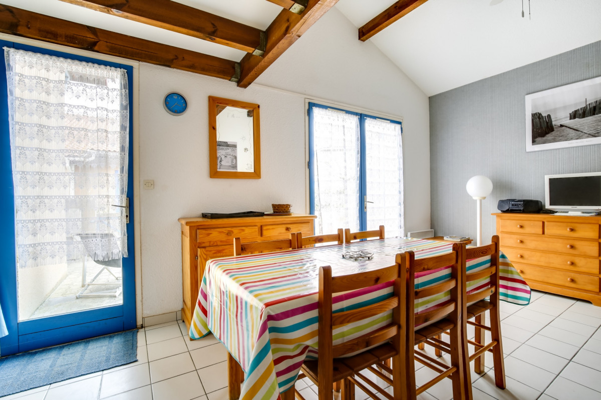 photo-39323275-007-Edited