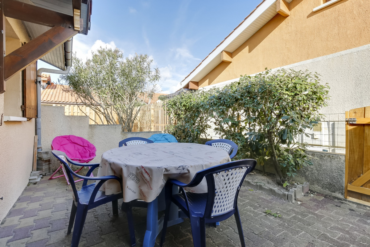 photo-86398732-002Meero-8001 photo-86398732-002Meero-8001