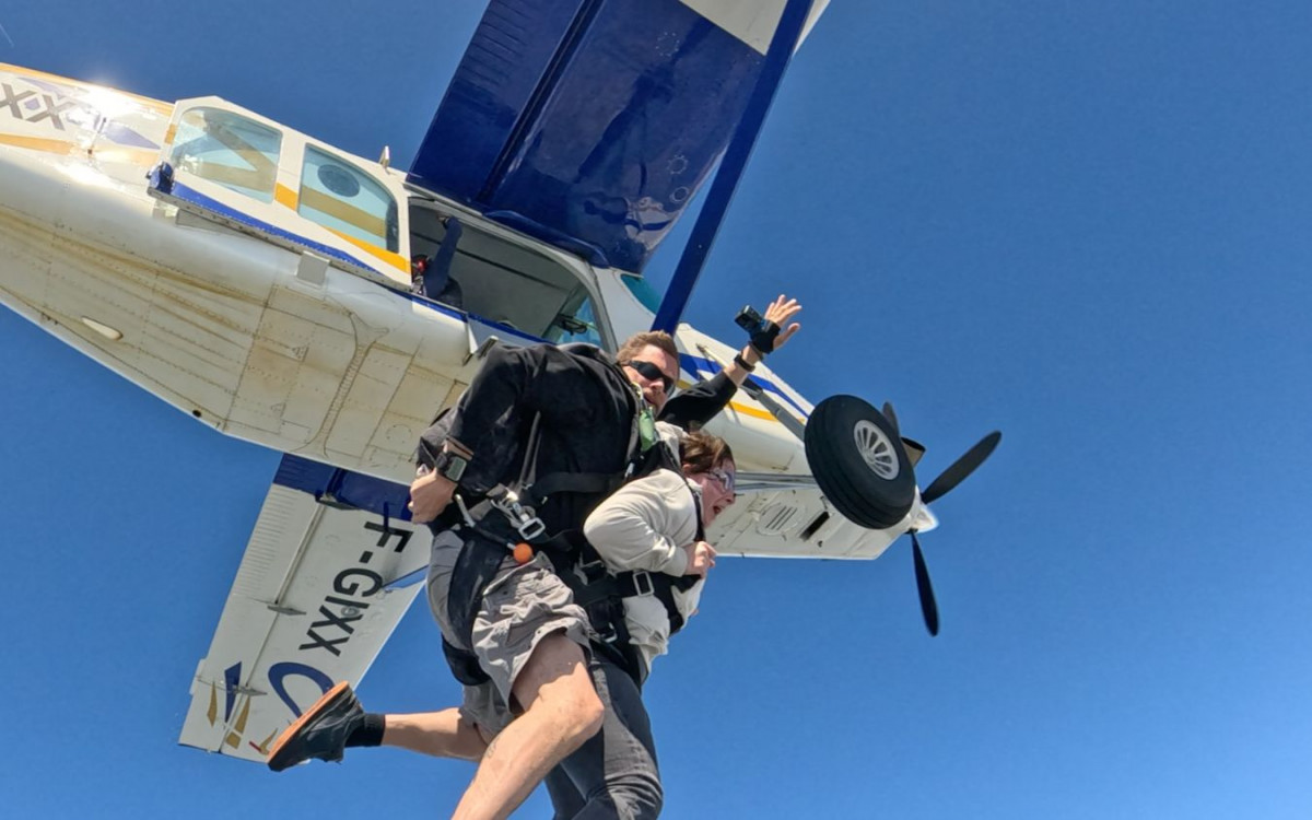 vertical-t-air-5-9875155