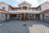 Arbourses(16)