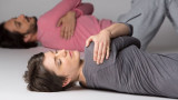 lhumen-sur-le-dos-se-bercer-9836478