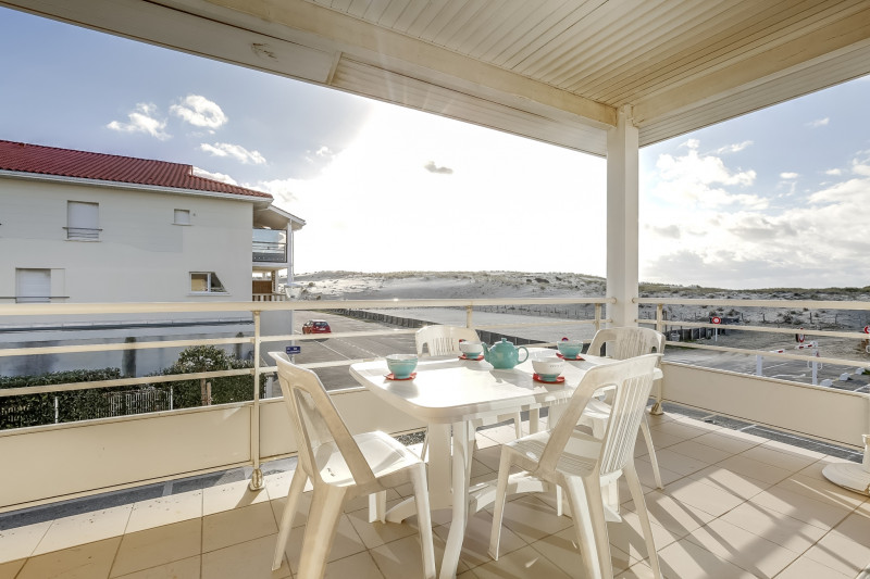 MEERO_1013_photo-30139-011