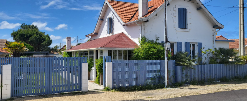Ros façade