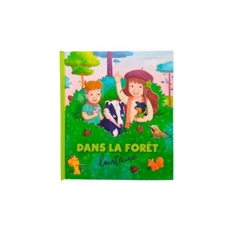 livre-dans-la-foret-lointaine-10353569